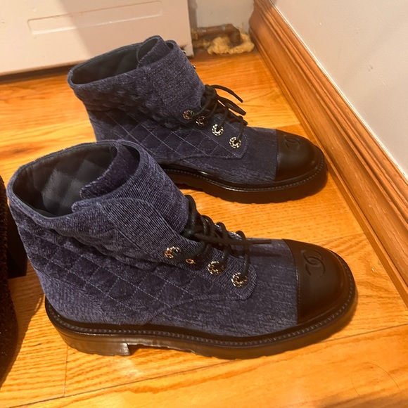 Chanel combat denim boots - Picture 2 of 6